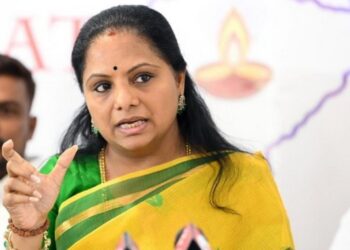 KCR's Daughter K Kavitha summoned by ED