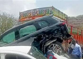 Mumbai-Pune Expressway Accident: 7 vehicles collide at Khopoli, 4 injured